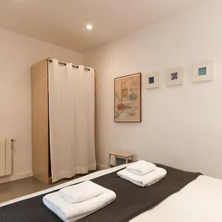 Charm And Privacy In Gothic Quarter - By Myrentalhost *