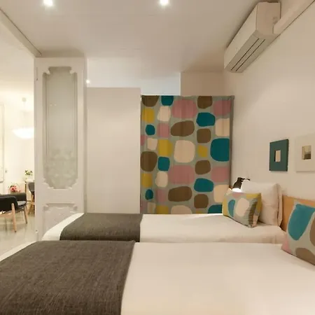 Apartment Charm And Privacy In Gothic Quarter - By Myrentalhost Barcelona